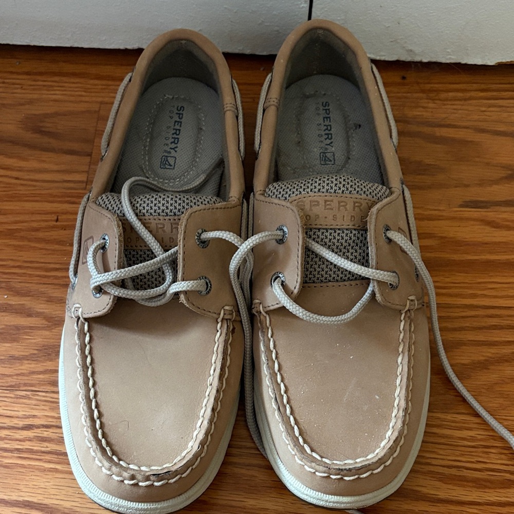 Sperry Women's Tan Leather boat shoes